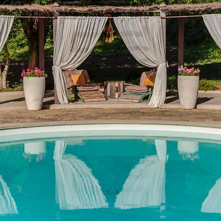 La Striscia Wine Farm stay *