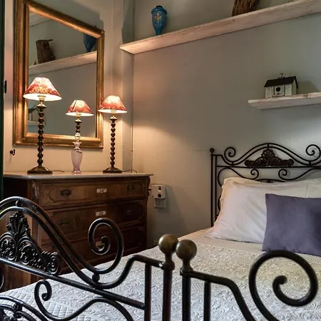 La Striscia Wine Farm stay *