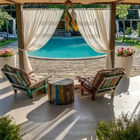 La Striscia Wine Farm stay