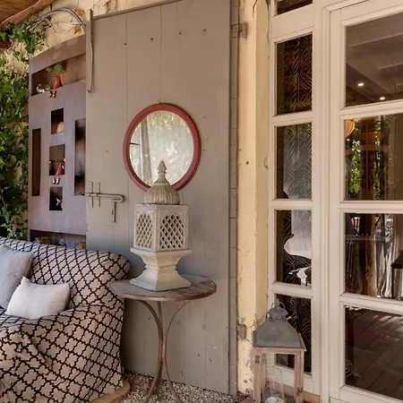 La Striscia Wine Farm stay *